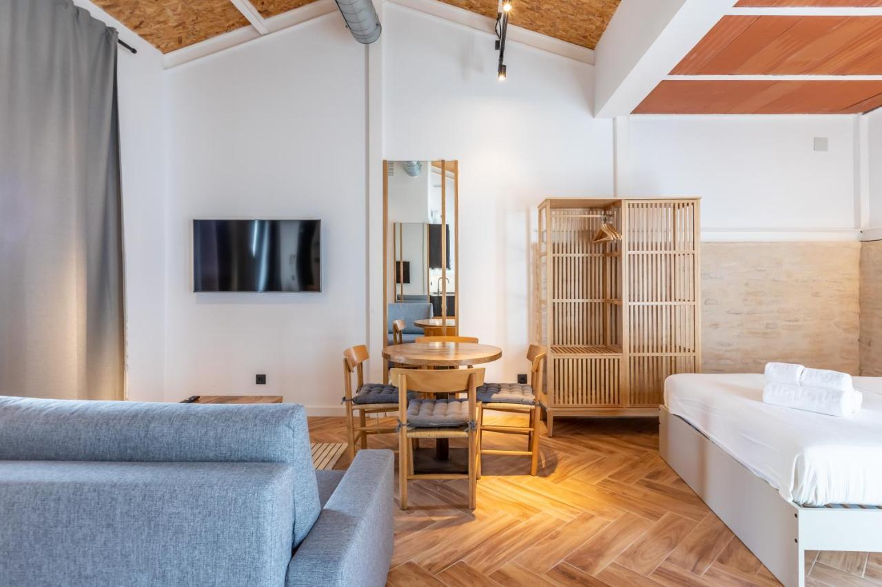 Santa Clara Suites Sevilla ภายนอก รูปภาพ