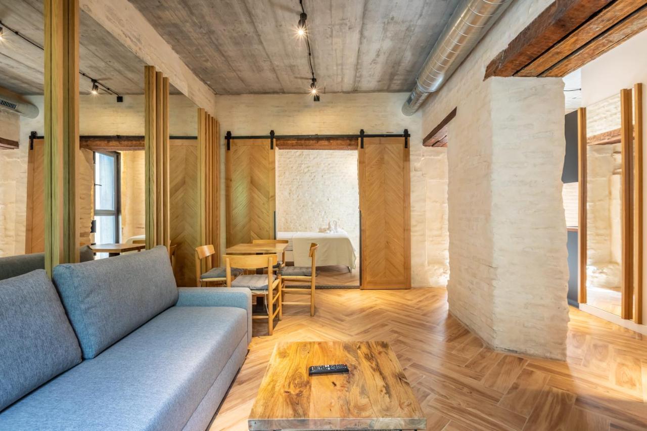 Santa Clara Suites Sevilla ภายนอก รูปภาพ